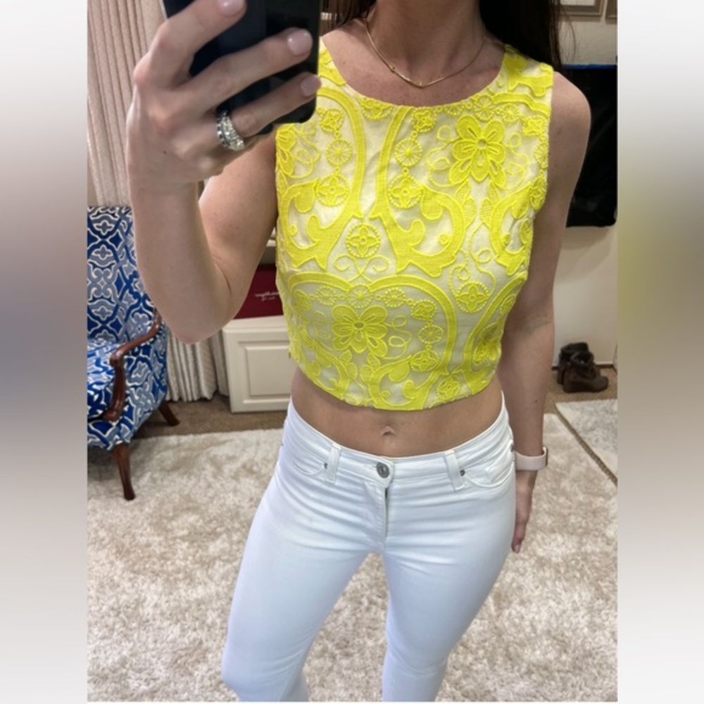 Lucy Paris Lace Shell Crop Top sz S Neon